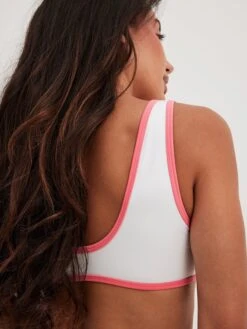 NA-KD Bustier Bikini Tops Bustier Bikinitop Dames Wit -Sunseeker Winkel 040542398bfa2cee436e957e46e833ad