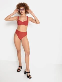 Bikini Tops Met Beugel Balconette Bikinitop Gina Dames Rood 10 Bikini Tops Met Beugel Balconette Bikinitop Gina Dames Rood -Sunseeker Winkel 081c3c3df9ba885823a76a2e6197f95d