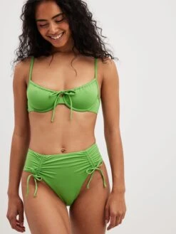 NA-KD Bikini Tops Met Beugel T-shirt Bh Bikinitop Dames Groen