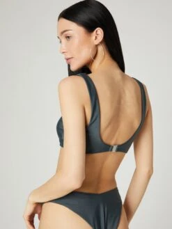 Grote Cups Minimizer Bikinitop Mariel Dames Groen -Sunseeker Winkel 28412c9e4b92af8ded26a21af79e47ff