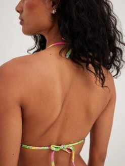 NA-KD Triangel Bikini Tops Triangel Bikinitop Dames Groen 9 NA-KD Triangel Bikini Tops Triangel Bikinitop Dames Groen -Sunseeker Winkel b88f34d9b13f16afcb414b749f1d436d