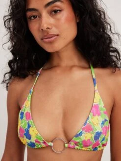 NA-KD Triangel Bikini Tops Triangel Bikinitop Dames Groen 8 NA-KD Triangel Bikini Tops Triangel Bikinitop Dames Groen -Sunseeker Winkel d8ff328598ca620c09506ccfa6c746e6