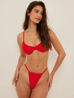 NA-KD Bikini Tops Met Beugel T-shirt Bh Bikinitop Dames Oranjerood -Sunseeker Winkel e2bb81dbd3ad96c62718390cc06de149