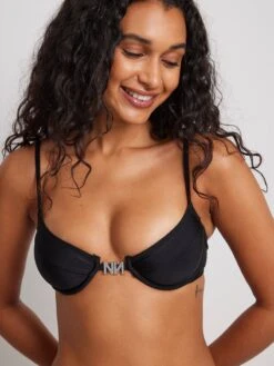 NA-KD Bikini Tops Met Beugel T-shirt Bh Bikinitop Dames Zwart 7 NA-KD Bikini Tops Met Beugel T-shirt Bh Bikinitop Dames Zwart -Sunseeker Winkel fa7f93ef53304fef5cb7f07531520dc1